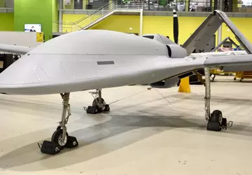 Baykar testet erfolgreich Überschallrakete IHA-122 von ...