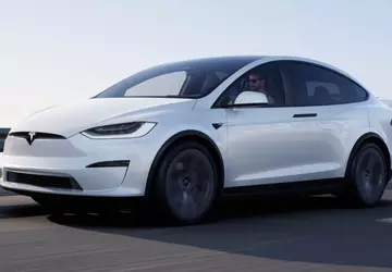Tesla ruft mehr als 40.000 Model ...