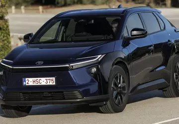 Erweiterte Reichweite und beschleunigtes Laden: Toyota ...