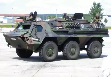 Medien: Ukraine erhält möglicherweise 200 gepanzerte ...