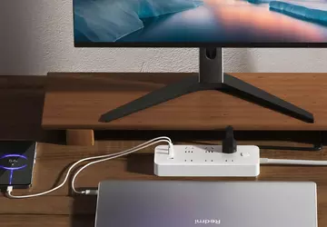 Xiaomi hat einen Überspannungsschutz mit Steckdosen, ...