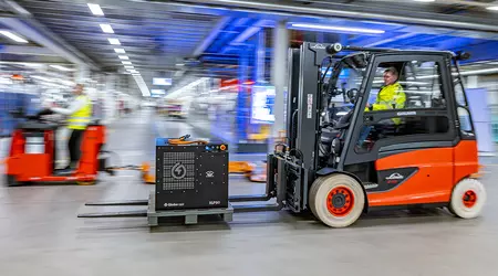 BMW Group wird im Werk Regensburg Elektroschlepper und Gabelstapler durch wasserstoffbetriebene Fahrzeuge ersetzen