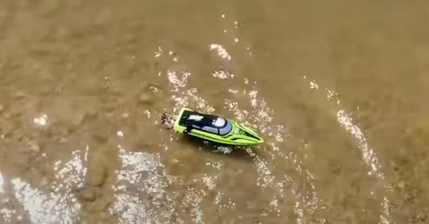 DEERC DE2008 rc boot für pool
