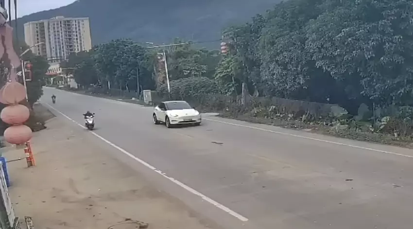 Tödlicher Unfall mit einem Tesla Model Y könnte die Schuld des Fahrers gewesen sein, der nicht gebremst hat - der Autopilot war ebenfalls deaktiviert