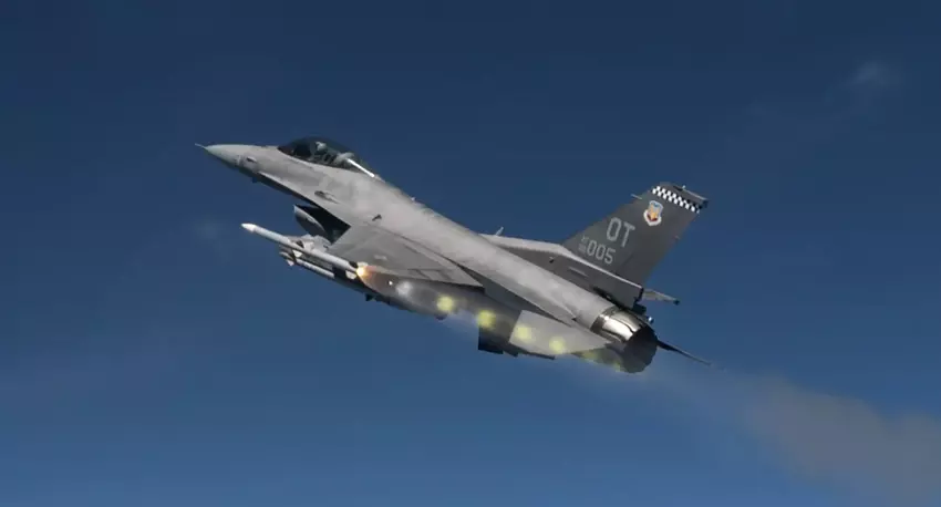 RTX und die US Air Force haben die Einsatzerprobung des fortschrittlichen Flugkörpers AIM-120D-3 AMRAAM abgeschlossen