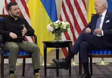 US-Präsident Joe Biden entschuldigte sich öffentlich ...