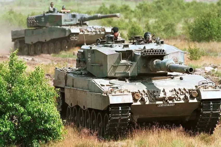 Der deutsche Konzern Rheinmetall, der den Leopard zusammenbaut, erklärte, er könne die Panzer frühestens 2024 an die Ukraine liefern.
