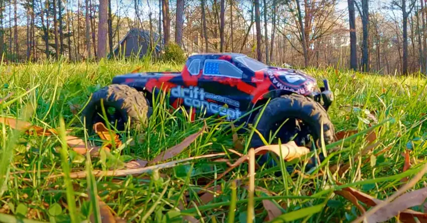 DEERC Brushless RC Autos 300E ferngesteuertes auto bis 200 euro