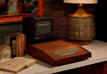 Apple I Computer in Holzkiste für ...