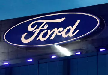 Ford macht einen Verlust von 1,3 ...