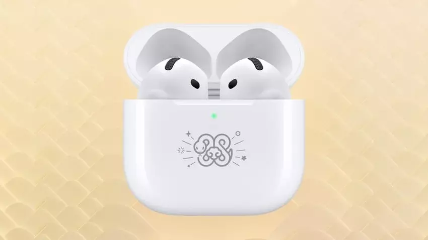 Apple veröffentlicht AirPods 4 mit eingraviertem Schlangensymbol in limitierter Auflage