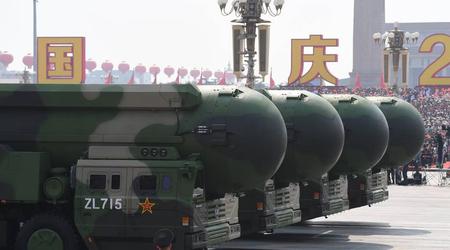 China schießt zum ersten Mal seit einem Jahrzehnt eine Interkontinentalrakete in den Pazifischen Ozean 