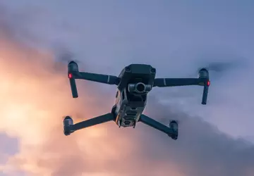 Lettland wird weitere 500 Drohnen an ...