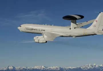 NATO entsendet US E-3 Sentry Langstrecken-Radarerkennungsflugzeuge ...