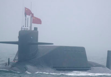 Atom-U-Boot mit Interkontinentalraketen, neuer Flugzeugträger, Zerstörer ...