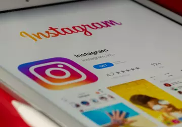 Facebook pausiert die Entwicklung von Instagram ...