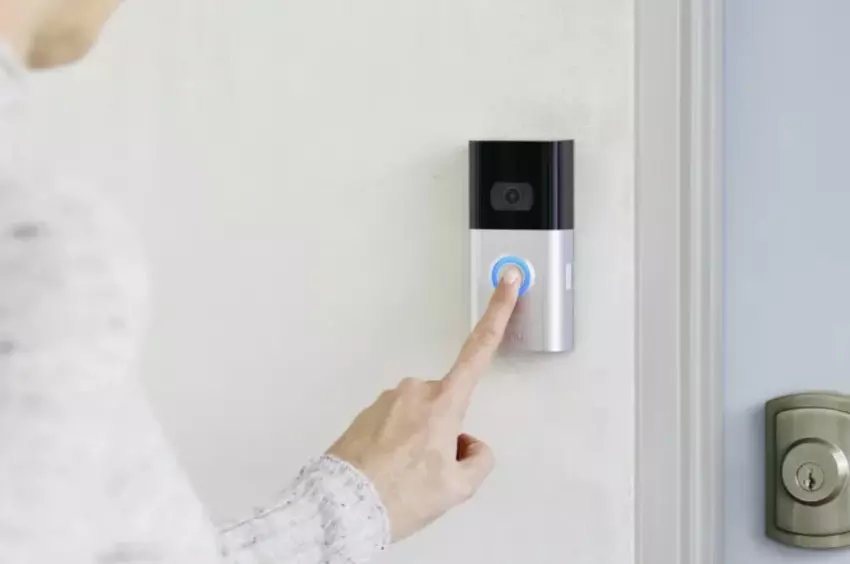 Amazon und MGM starten Ring Nation TV-Show mit viralen Videos, die von intelligenten Türklingeln und Ring-Kameras aufgenommen wurden.