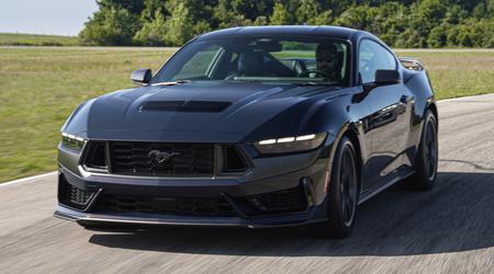 Der Benzin Ford Mustang hat erneut den elektrischen Mach-E im US-Verkauf überholt