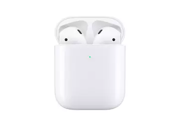 Die AirPods 2 können bei Amazon ...