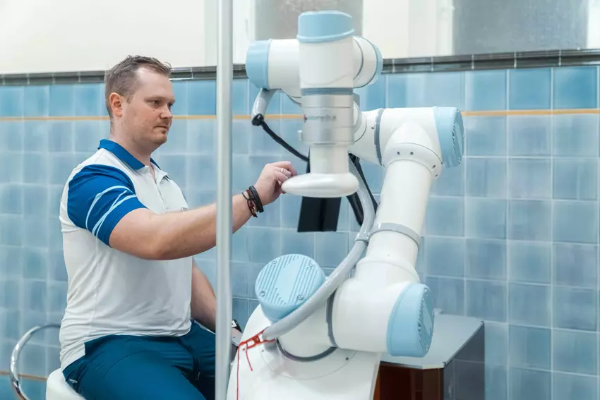 Annas robotergesteuerte Masseurin. Illustration: Hotel Centralni Lazne