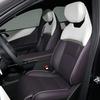 Stilvolles Interieur des Mazda EZ-60 Crossover-Fahrzeugs