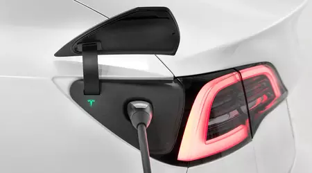 Tesla hat die Möglichkeit geschaffen, die Heizung des Ladeanschlusses getrennt von anderen Systemen einzuschalten.