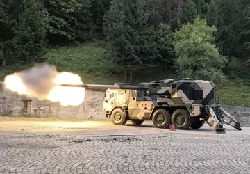 Die Slowakei testet ihre eigene Panzerhaubitze ...
