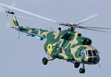 Ukrainische Mi-8-Hubschrauber schlagen feindliche Stellungen zum ...