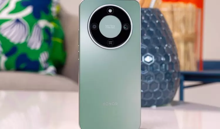 Honor stellte das günstige Smartphone Magic ...