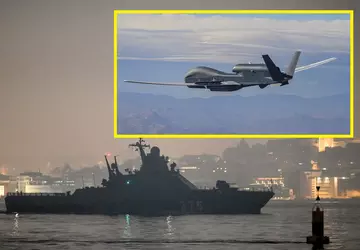 Ein israelisches Schiff, das von einer ...