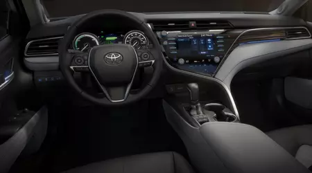 Toyoda Gosei hat eine neue Technologie zur Recycling von Autokunststoffen entwickelt - zunächst mit Elementen des Toyota Camry