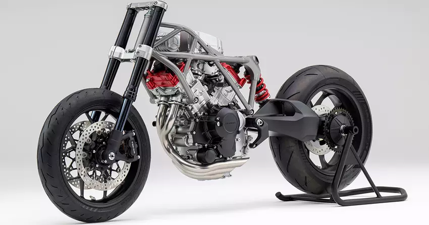 Honda hat den ersten elektrischen Motorradmotor mit Turbolader vorgestellt und versprochen, ihn in Serie zu produzieren