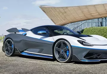 Das Elektroauto Battista Hyper GT hat ...