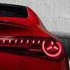 LED-Scheinwerfer eines Neuwagens