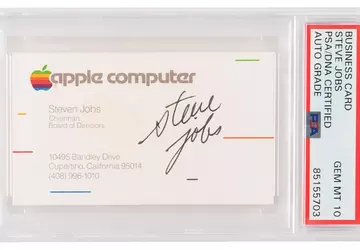 Eine von Steve Jobs signierte Visitenkarte ...