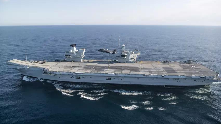Zum ersten Mal in der Geschichte ist ein US-Kampfjet vom Typ F-35B Lightning II auf dem Deck des britischen Flugzeugträgers HMS Prince of Wales gelandet