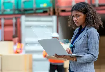 Mehr als 1300 britische Experten sehen ...