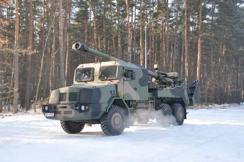 Die Polen waren gezwungen, die groß angelegten Pläne für ihre Kryl-Radpanzerkanonen aufgrund der Analyse des Krieges in der Ukraine aufzugeben