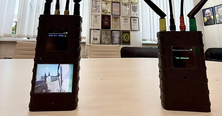 Zeigt Video-Stream von feindlicher FPV-Drohne: Freiwilliger ...