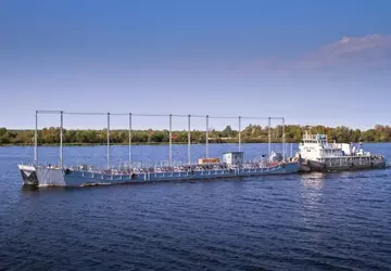 Russen werden Brücken in Cherson mit ...