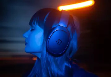 Apple AirPods Max-Konkurrent: Edifier stellt Stax ...