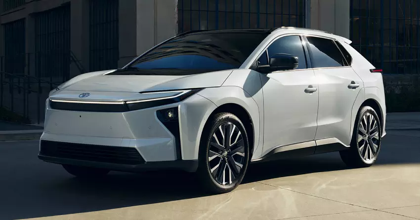 Toyota hat den elektrischen Crossover bZ4X für Amerika umbenannt, die Reichweite erhöht und das Design für das Modell 2026 aktualisiert
