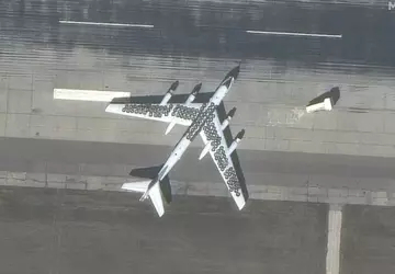 Russland überzieht Militärflugzeuge mit Reifen, um ...