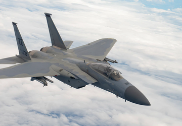 Die USA ziehen F-15 Eagle-Kampfflugzeuge vom ...