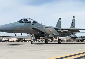 Die US-Luftwaffe wird aufgerüstete F-15EX Eagle ...