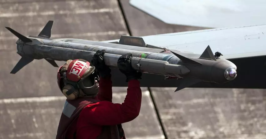 Rumänien stattet seine F-16 mit den neuesten AIM-9X Luft-Luft-Raketen aus