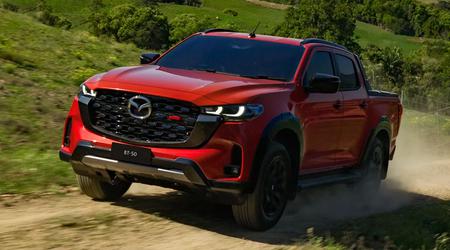 Mazda BT-50 2025: neuer 2,2-Liter-Turbodiesel, großes Emblem und erweiterte Pakete