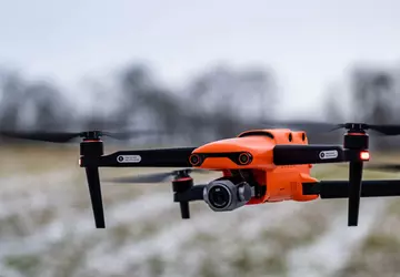 Die Poroschenko-Stiftung kaufte 350 Autel EVO ...