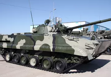 VAE zeigen modernisierten BMP-3 mit slowakischem ...