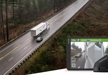 Garmin führt ein Totwinkelüberwachungssystem für Lkw ...
